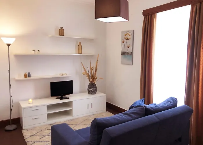 Pdl Central Apartments - Three